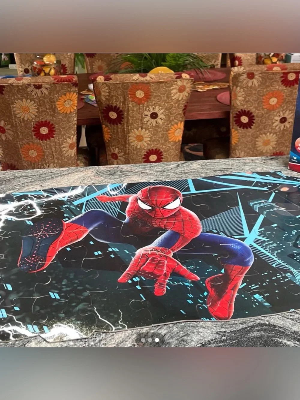2014 Cardinal x Marvel The Amazing Spider-Man 2 46 Piece 3 Foot Floor Puzzle